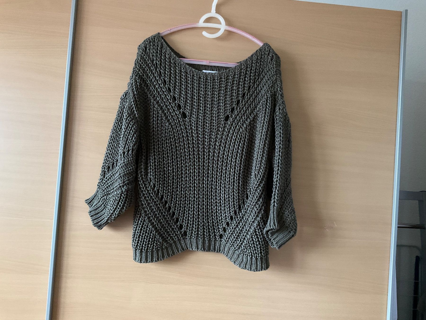 Pullover & Sweatshirts: Pull overzide court occasion t. 38-40 – Gebraucht aus Murten von Louis1954
