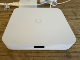 Unifi Cloud Gateway Max
