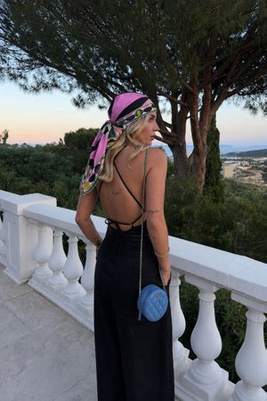 Emilio Pucci Vintage Seidentuch 56 × 56 cm