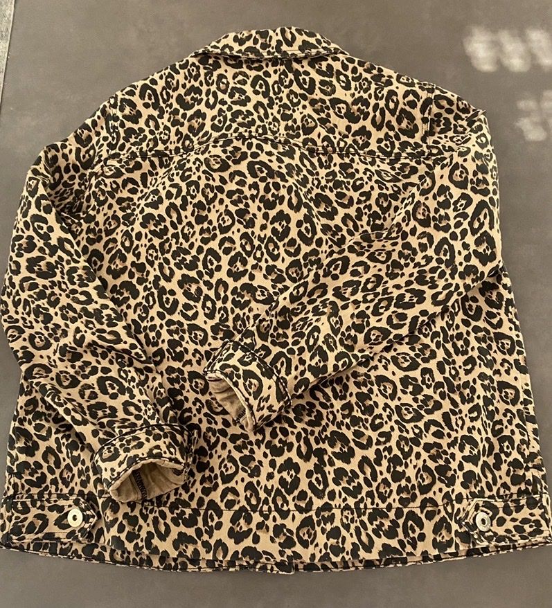 Taifun Giacche: Veste-chemisier imprimé léopard marque Taifun – Nuovo (secondo la descrizione) da Granges VS venduto da avm_mj7b 1