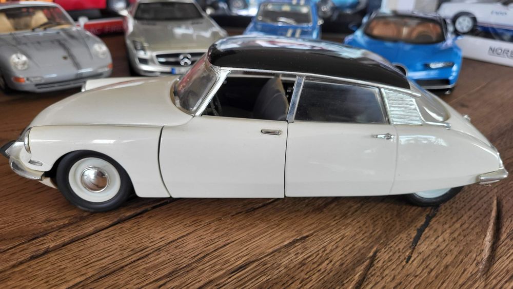 SOLIDO CITROEN DS 19 BERLINE 1963 1/18 EN BOITE A9
