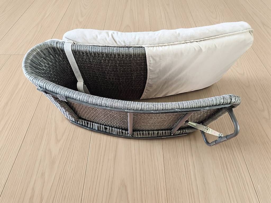 Sdraiette & Sdraiette a dondolo: Transat bébé design tressé – Usato da Lausanne venduto da Colinou 2