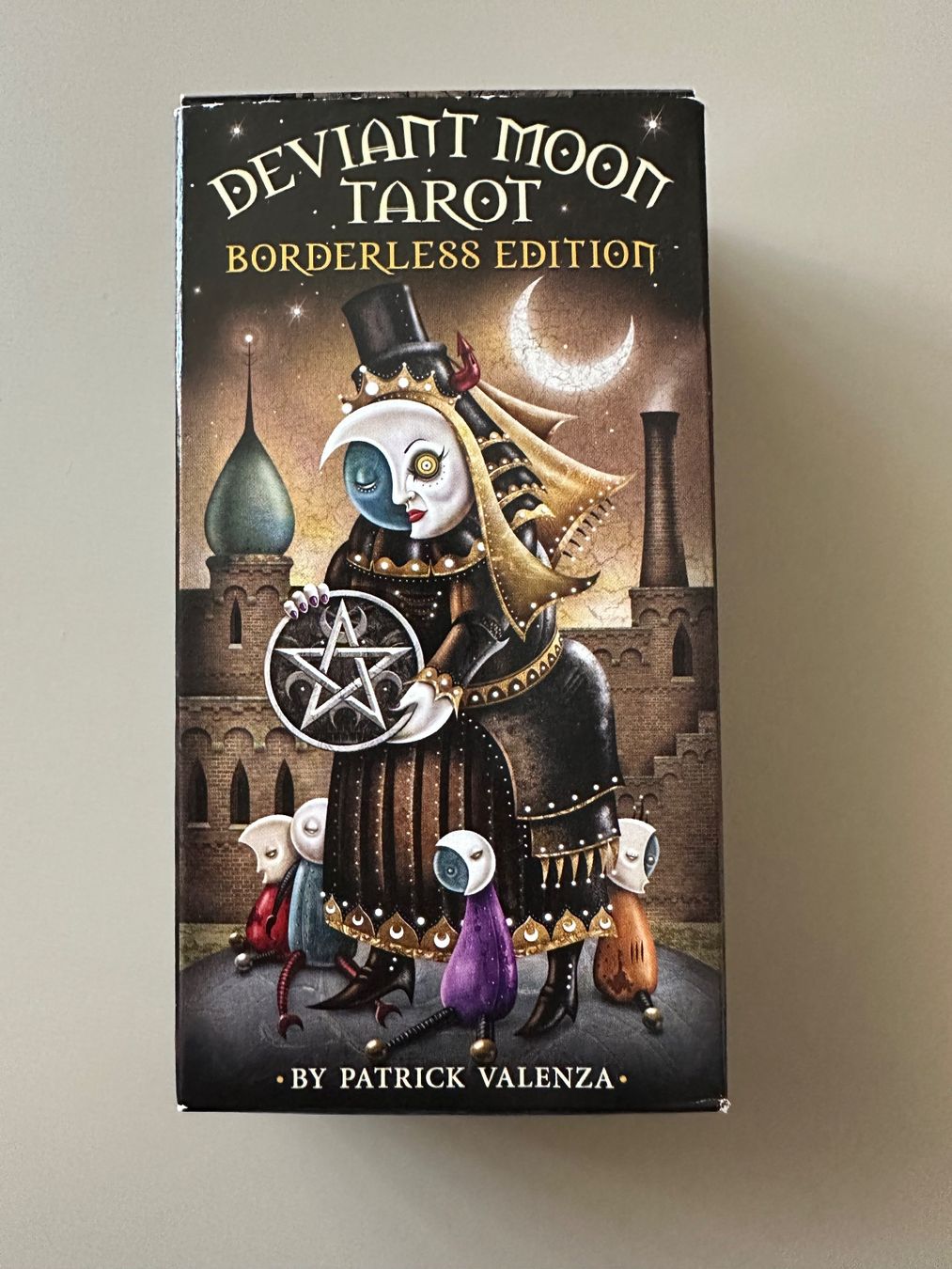 Spiele: Deviant Moon Tarot, Borderless Edition – Gebraucht aus Zürich von giga82