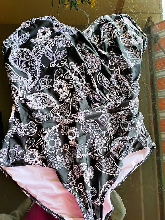 Badekleider & Bikinis: Costumi da bagno diverse taglie  – Gebraucht aus Bellinzona von mar_b5cp 2