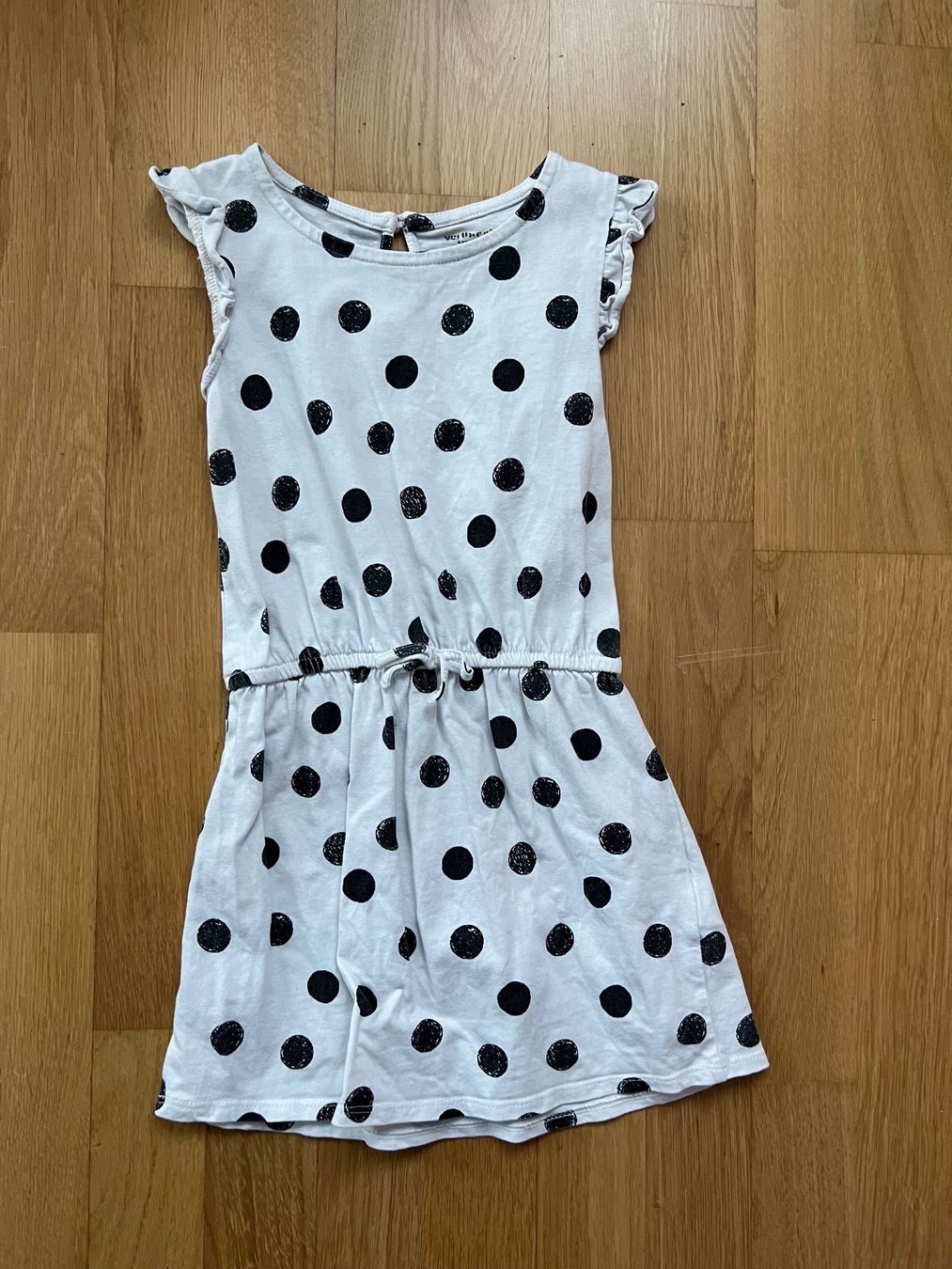 Vestiti & Gonne: Kleid / Rock Gr. 104 – Usato da Thun venduto da Siladi