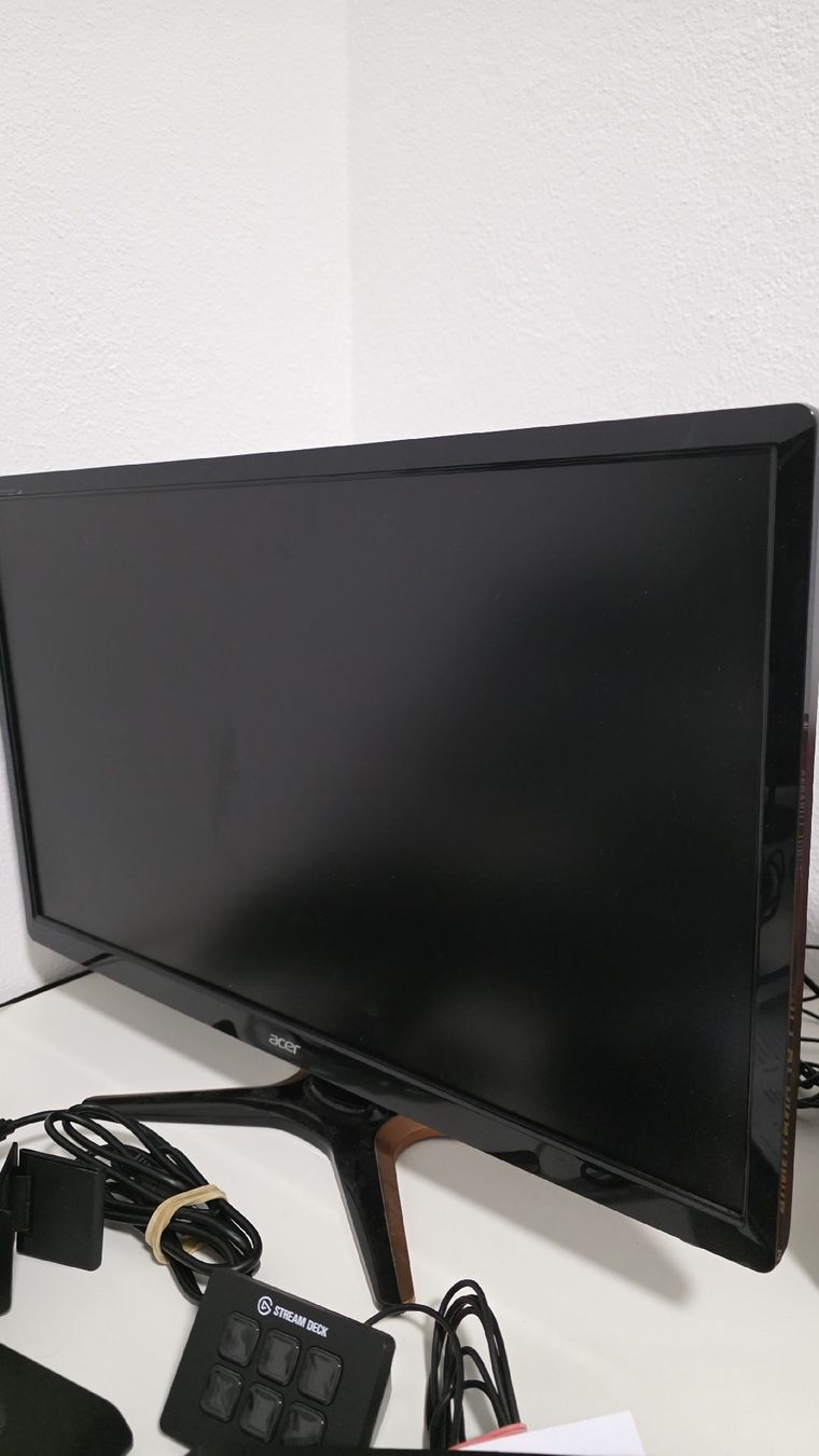 Acer Monitor: Monitor Acer Full HD - Ottimo per Smart Working! – Usato da Cadro venduto da hug_gh9z