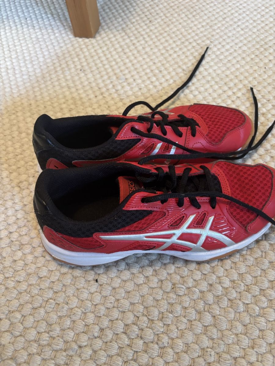 Asics Chaussures garçon: Hallenschuh Asics – Neuf (Voir description) à Winterthur par nicolaparpan