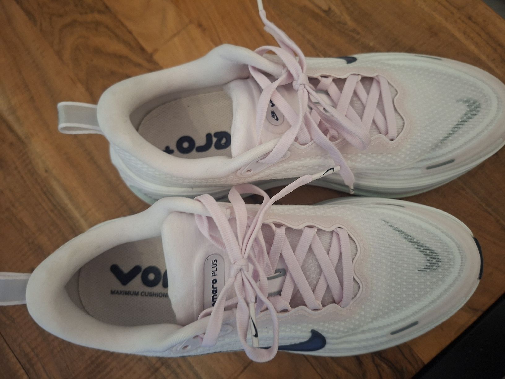 Nike Damenschuhe: Nike Vomero Plus – Neu (gemäss Beschreibung) aus Roveredo GR von Anna3007 1