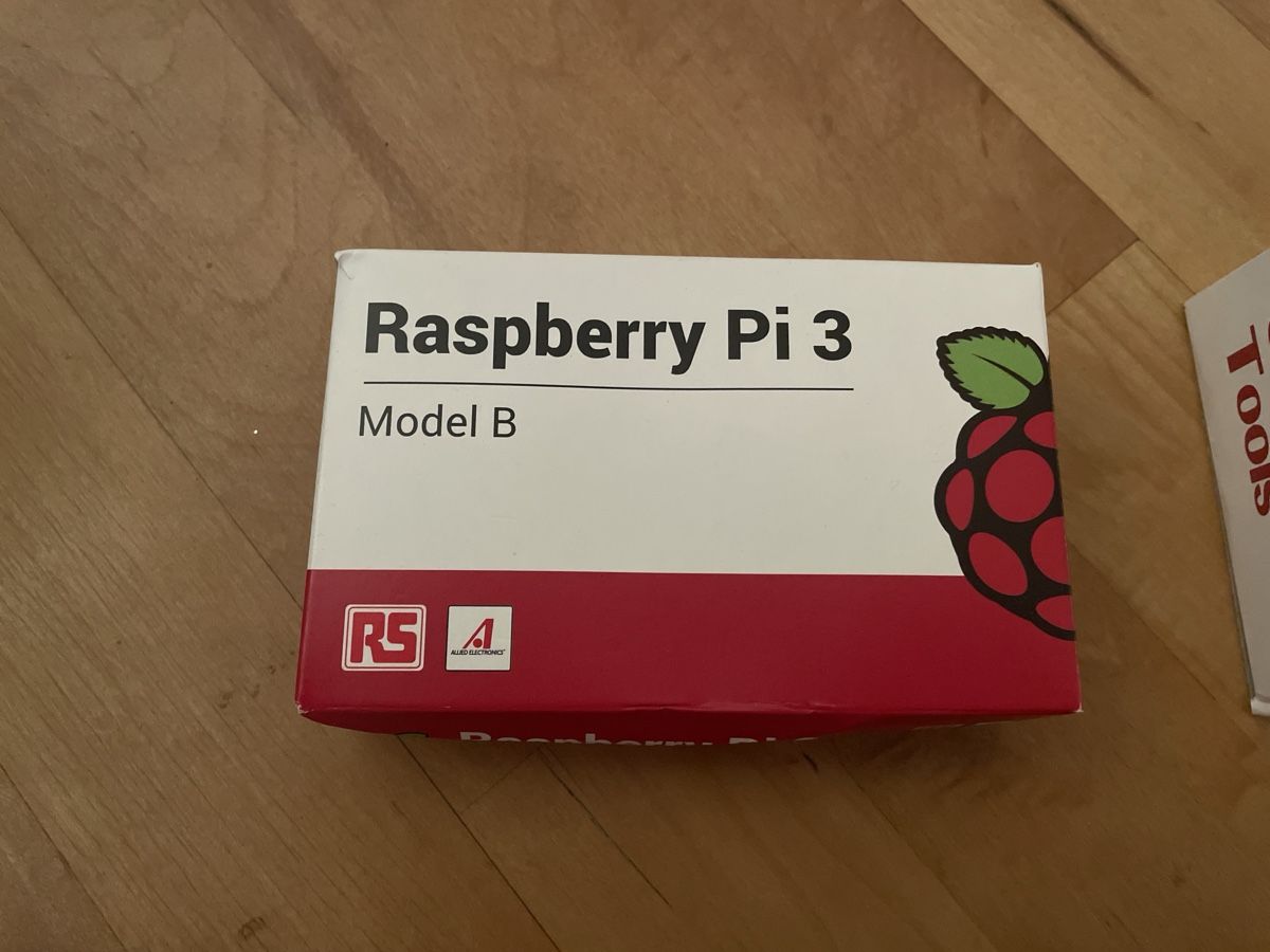 Raspberry Pi PCs: Raspberry Pi 3 Model B + Zubehör: NES30 Controller & mehr! – Neu (gemäss Beschreibung) aus Hergiswil NW von opi_san 1