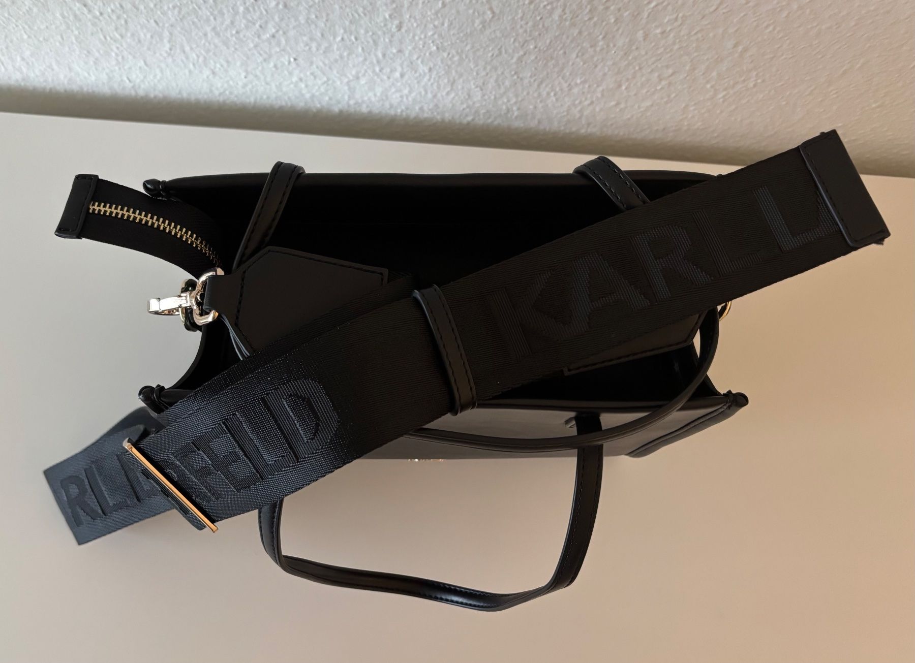 Karl Lagerfeld Borse da donna: KARL LAGERFELD Handtasche schwarz – Nuovo e nell'imballaggio originale da Aarau venduto da cpi_j52n 5