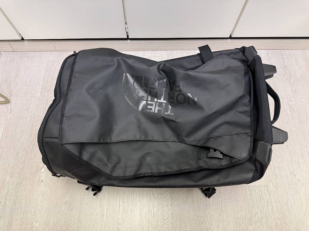 North Face Valigie: The North Face Rolling Thunder 30"- 80L – Usato da Zürich venduto da den_vl9w 1