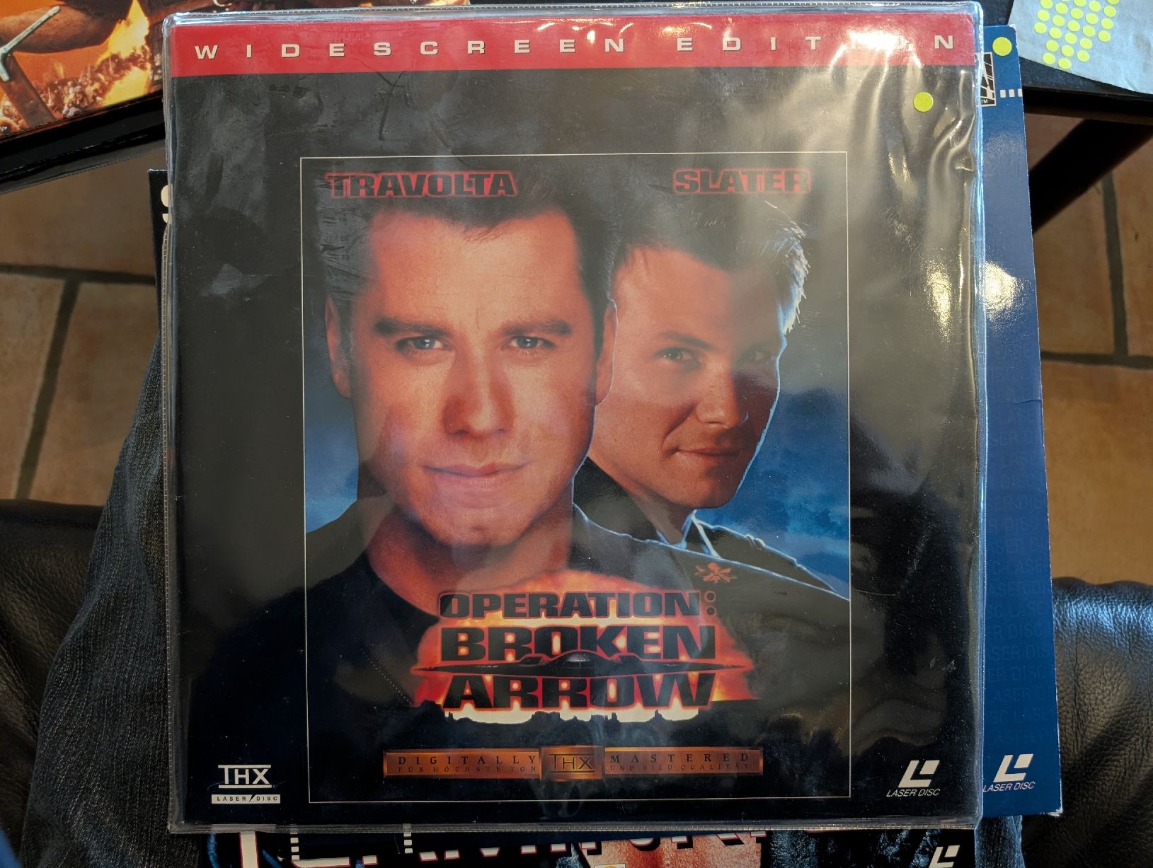 Tutti i DVDs: Laser Disc Widescreen Edition: operation broken arrow – Usato da Breitenbach venduto da Dribbel