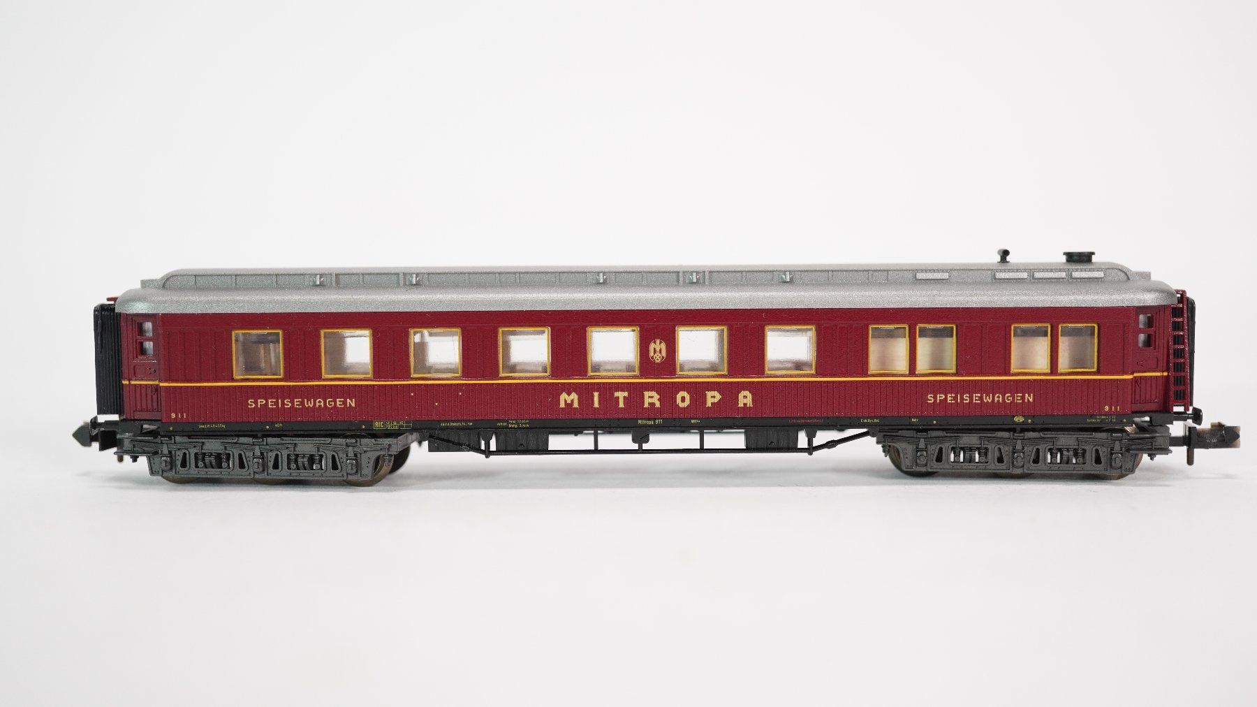 Trix Modelleisenbahnen: e37 Spur N Minitrix Mitropa Speisewagen 311 – Gebraucht aus Thun von evinka_gmbh 4