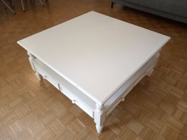 Couchtisch aus Massivholz, weiss, 1x1m, in gutem Zustand