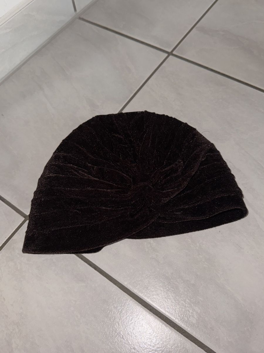 Copricapi, berretti & cappellini: Schicker Samt Turban, Braun – Nuovo (secondo la descrizione) da Hergiswil NW venduto da kaufe_at_kaufmann