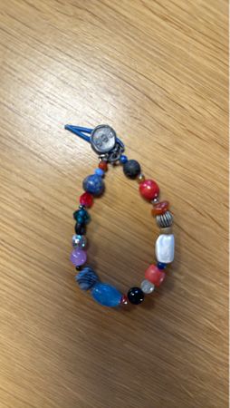 Armband mit bunten Steinen & Perlen🌈