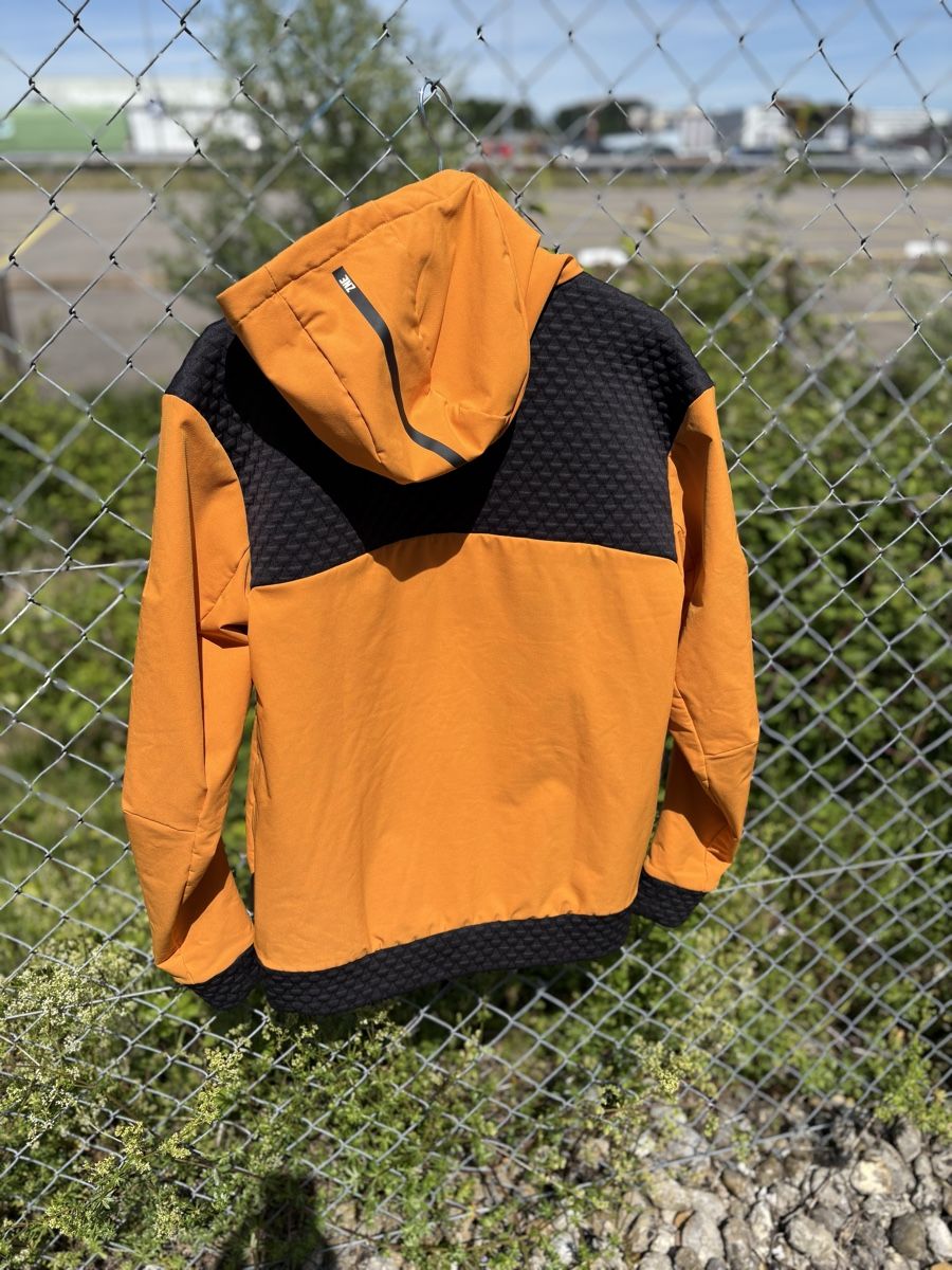 Adidas Giacche: Adidas Sportjacke Orange Gr. M – Usato da Glattbrugg venduto da Pischte.Brockenhaus 6