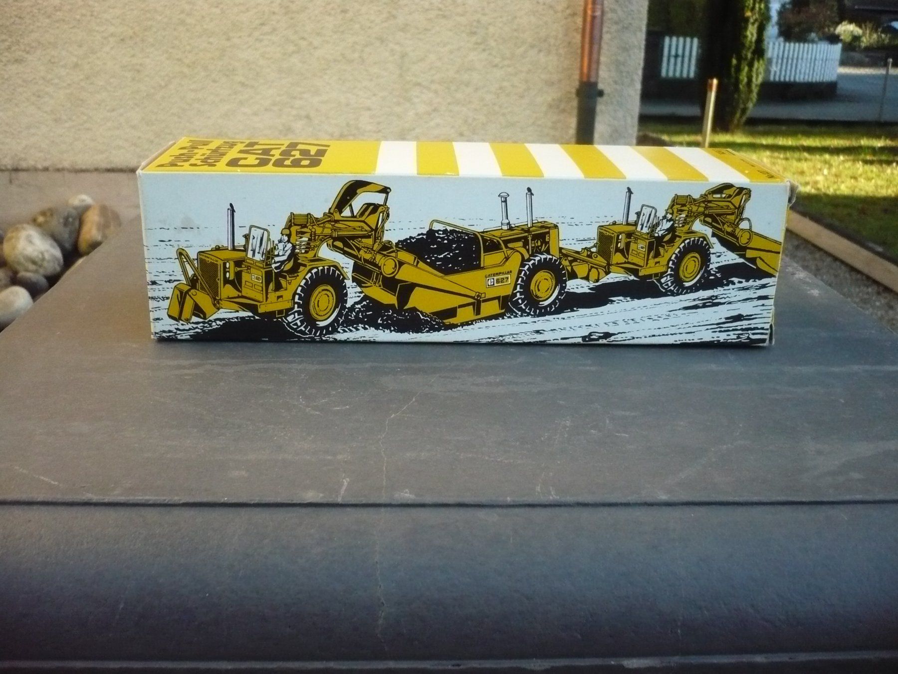Caterpillar Kit di modellismo & Modellini statici: Scraper Caterpillar Push-Pull Schürfzug CAT 627 – Usato da Biberist venduto da Urmel