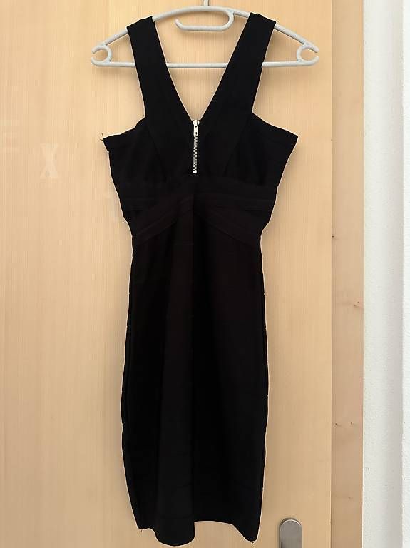 Kleider: Robe stretch – Gebraucht aus Muraz (Collombey) von dor_hp2w 2