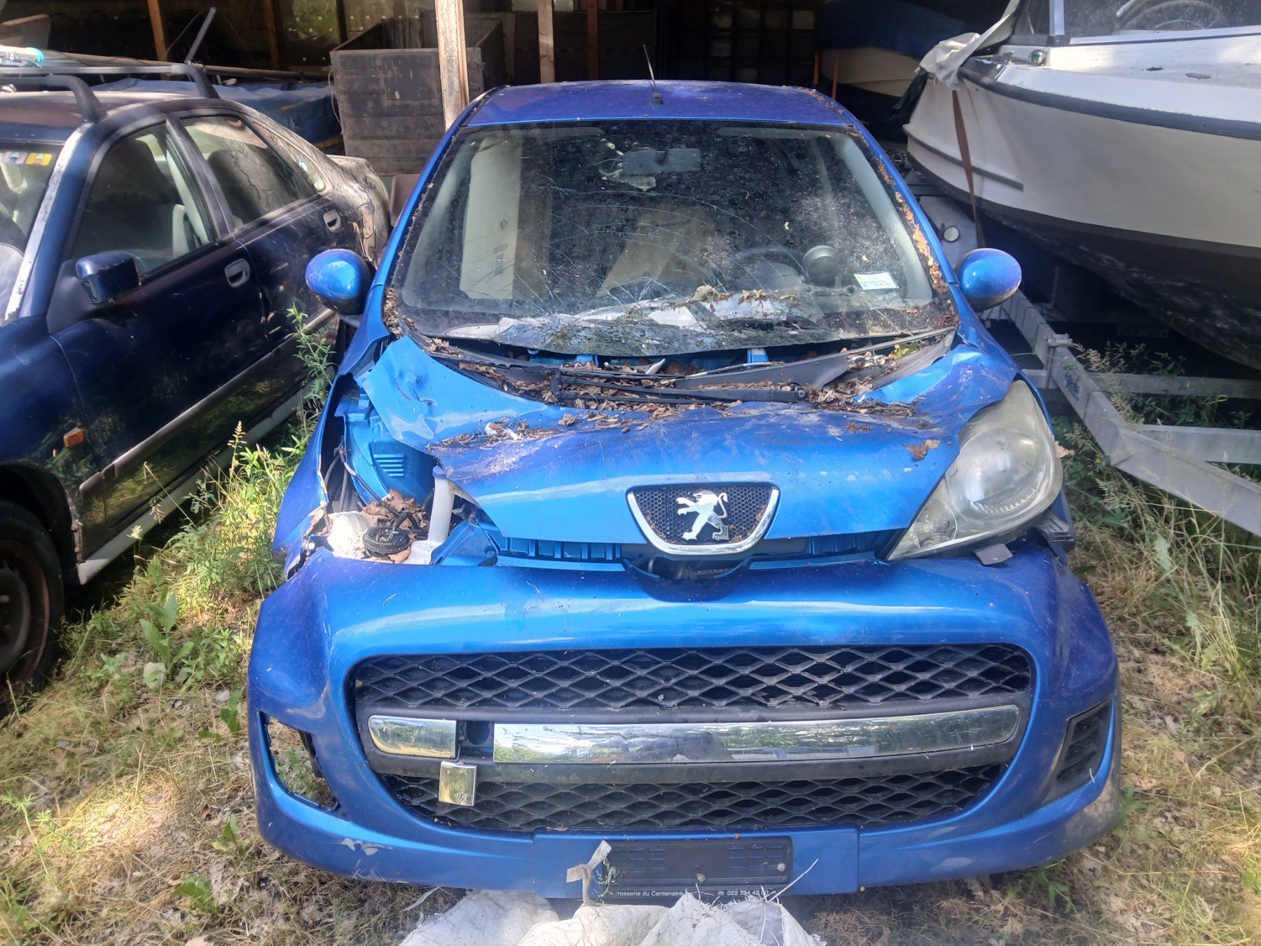 Peugeot Automobili: Peugeot 107 bleue pour pièces – Usato da Satigny venduto da tin_9y9v 1