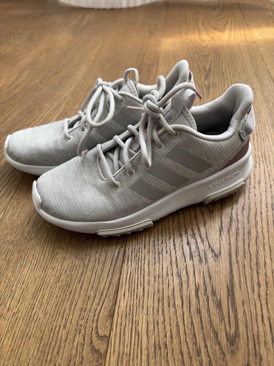 Adidas Scarpe da uomo: Adidas , sneaker cloudfoam, Gr. 36 – Usato da Bern venduto da YoungBoy02