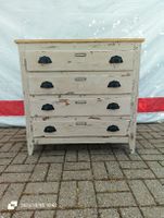 Commode en bois à 4 tiroirs 