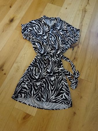 Elegantes Kleid/Chicoree