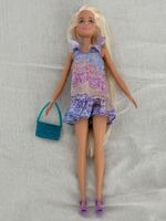 Neuere BARBIE mit ORIGINAL-MATTEL“-Outfit / unbespielt