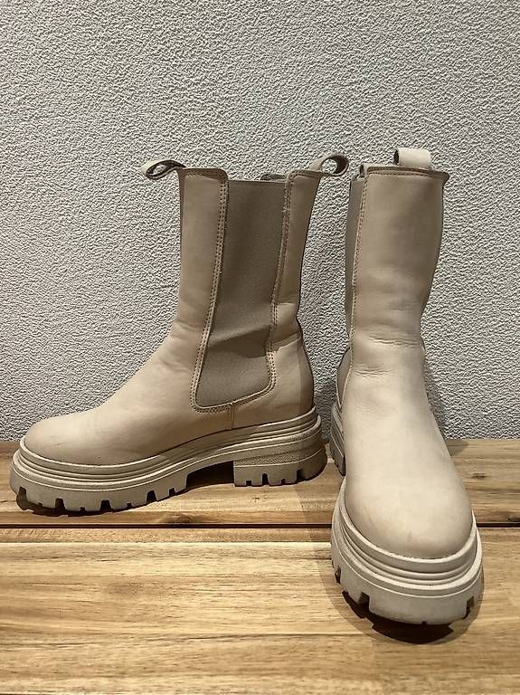 Scarpe da donna: Tamaris Boots sandbeige Gr. 37 – Usato da Sevelen venduto da ale_v29l