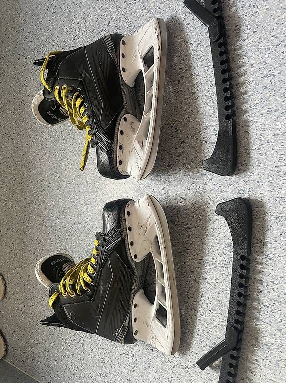 Pattini da ghiaccio: Schlittschuhe – Usato da Sils im Domleschg venduto da ams12 1