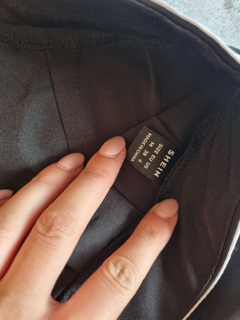 Shein Hosen: SHEIN High weist Hose, M – Gebraucht aus St Gallen von vir_5kgt 1