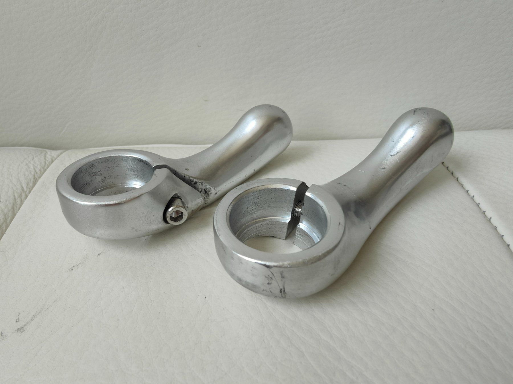 Pezzi di ricambio: Lenkerhörnli / Lenkergriffe / Aluminium 2 Stk. – Usato da Lachen SZ venduto da PizBuin35 3