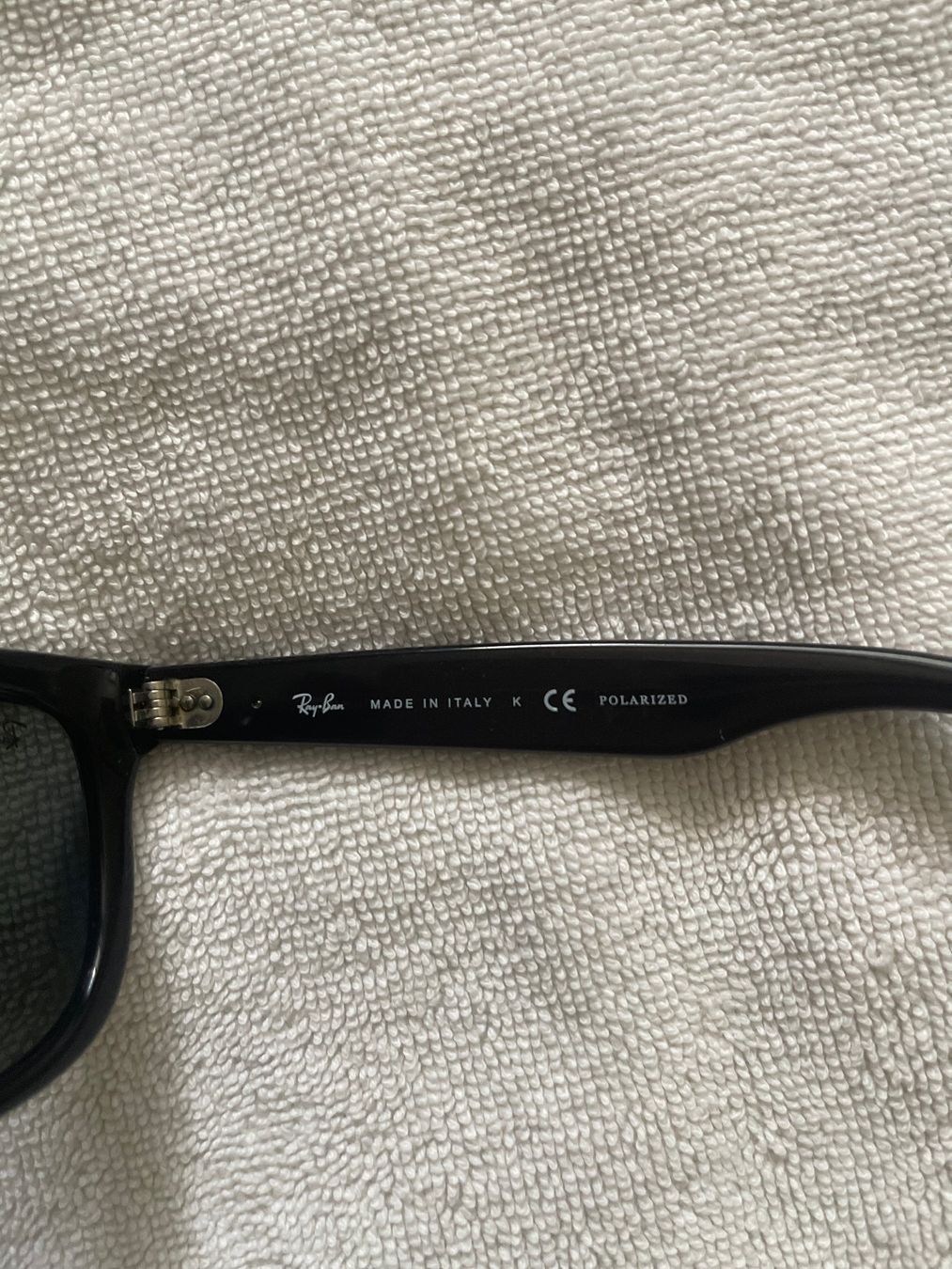 Ray-Ban Occhiali & Lenti: Ray-Ban RB4159 Sonnenbrille Schwarz Polarized – Usato da Zollikerberg venduto da DDeiwa 2