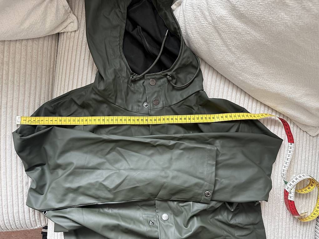Vestes: Regenjacke Rains – D'occasion à Zürich par Angela_Chloe 4