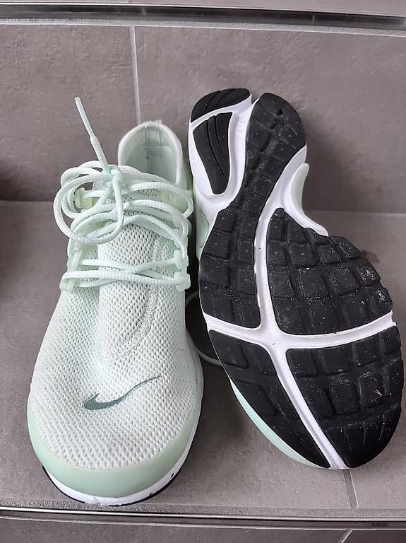 Scarpe da uomo: Nike Air 40.5 – Usato da Ruswil venduto da Pinkgirl_11