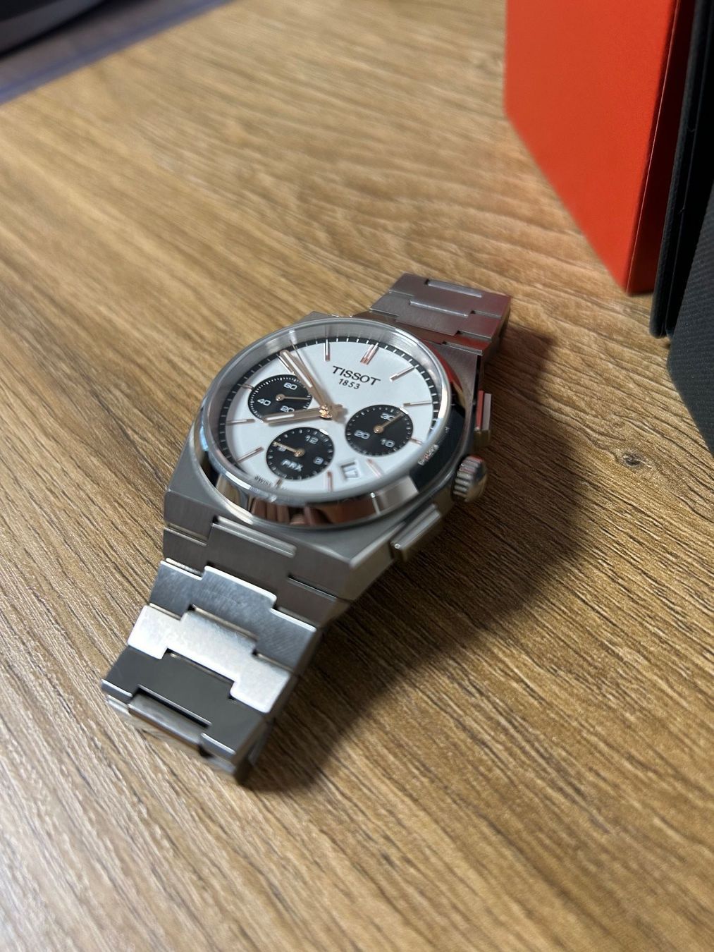 Tissot Orologi: Tissot PRX Automatik Chronograph Weiss – Usato da Dagmersellen venduto da Sloth24 7