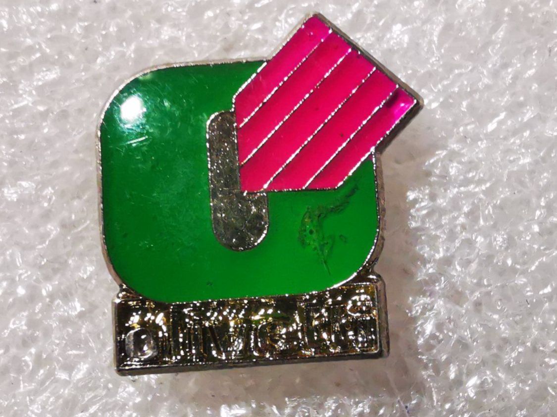 Placchette & Badge: Ansteckpin 7: Olivelli – Usato da Oppligen venduto da Pin-Fall-Shop