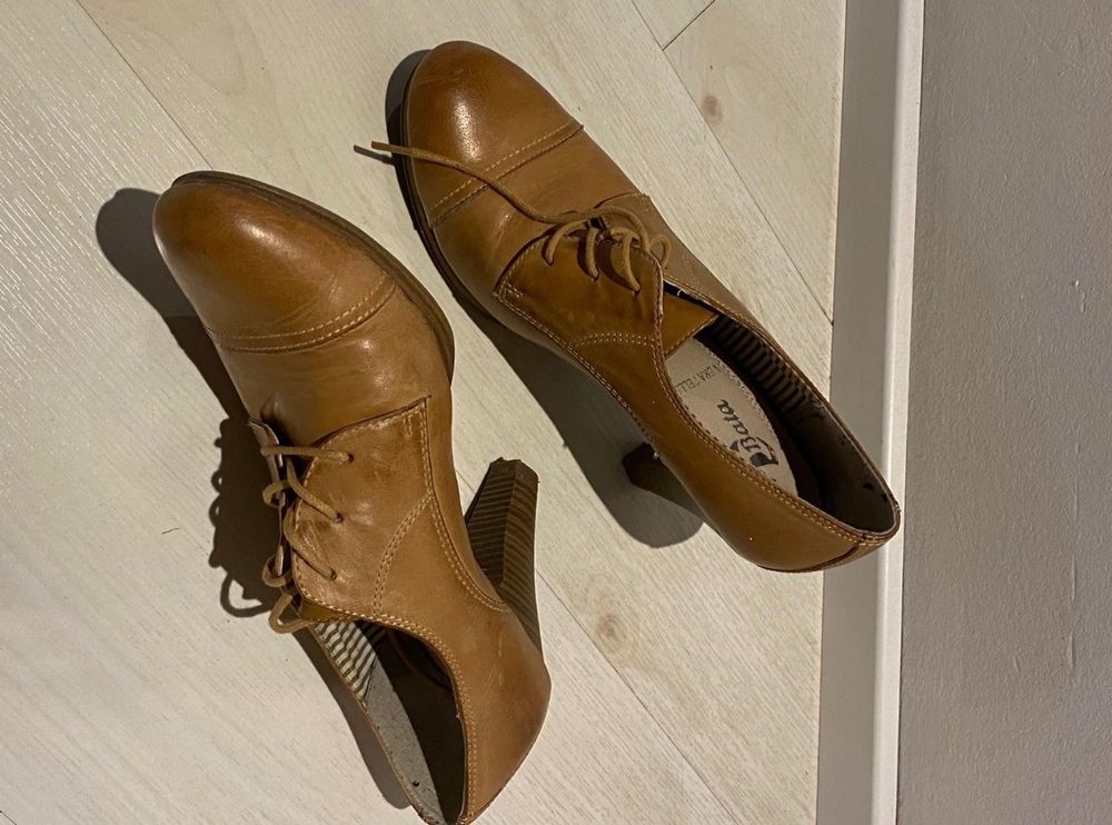 Chaussures femmes: halbschuh gr 38 – D'occasion à Winterthur par EasyRS 2