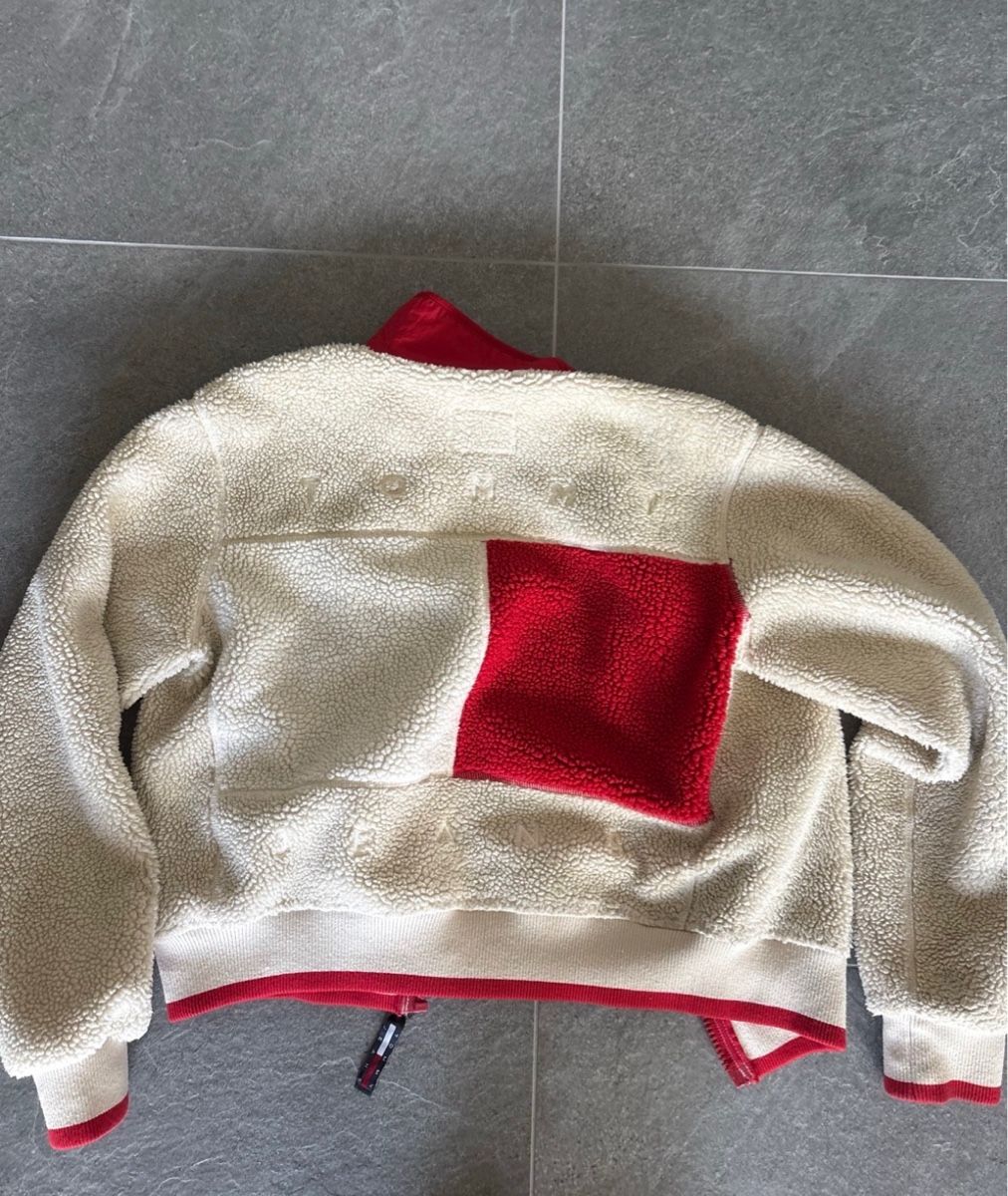 Tommy Hilfiger Vestes: Veste Tommy Hilfiger  – D'occasion à Crans-Montana par lou_9qyr 1