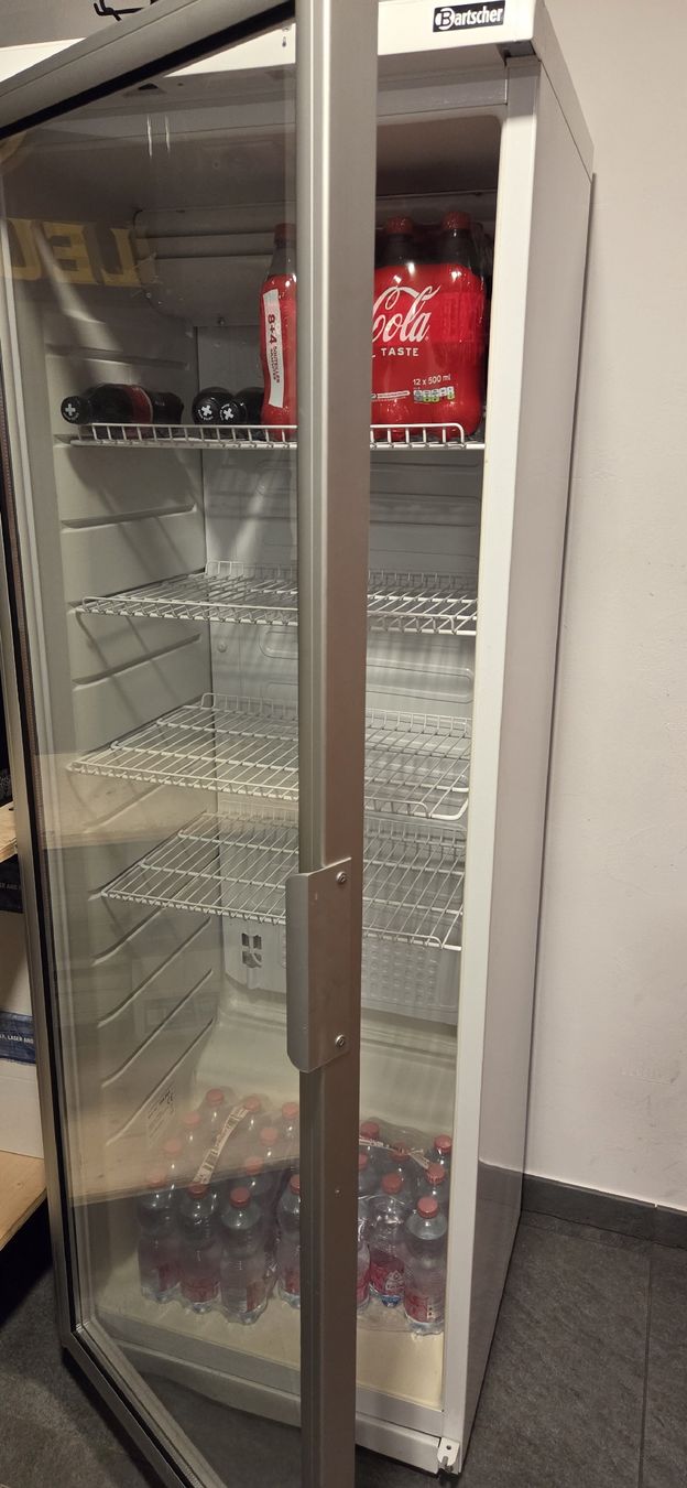 Bartscher Réfrigérateurs: KühlSchrank Bartscher – D'occasion à Zernez par inf_s7cp