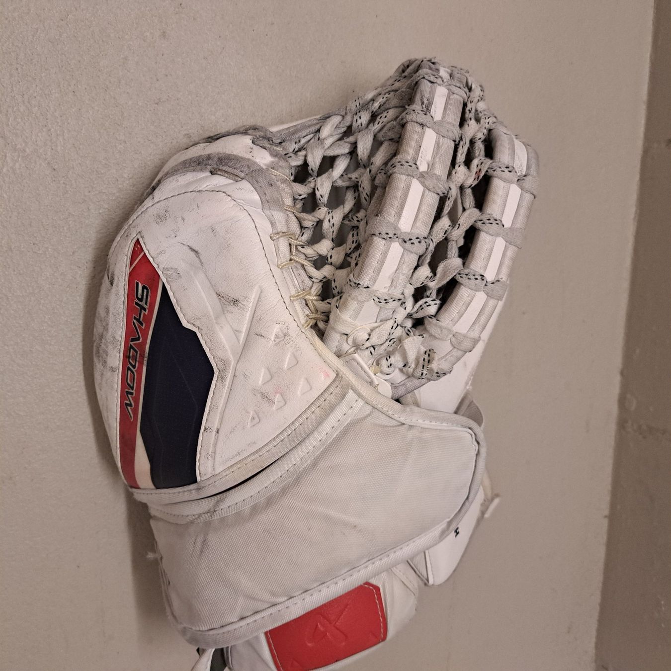 Bauer Protezioni & Imbottiture: Bauer Goalie Catcher Shadow – Usato da Kloten venduto da Ing_yv9j 1