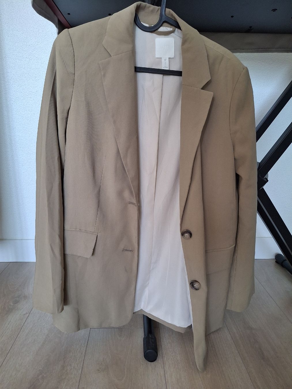 H&M Giacche: Blazer beige khaki H&M – Usato da Ecublens FR venduto da kla_th5j 1