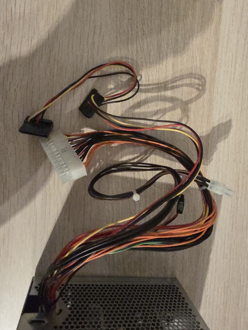 PC: Alimentation PC HP 180W – Usato da Féchy venduto da ser_vxd2 1