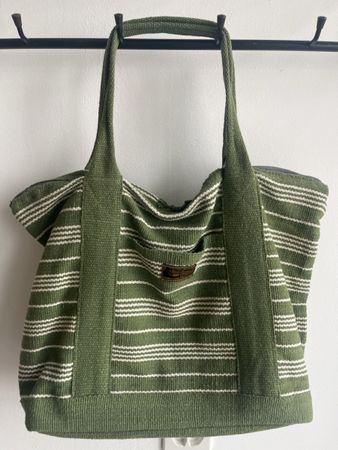 Handmade Nepal Shopper / Strandtasche – Grün-Weiss gestreift
