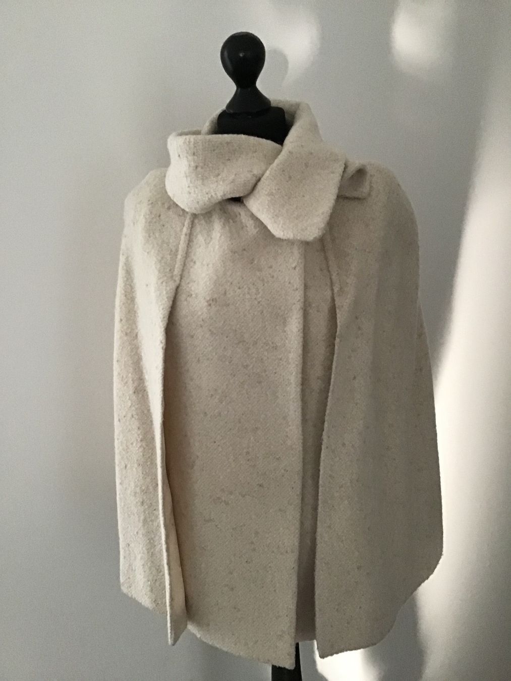 Altro in Moda donna: Cape von Morine Comet Marant – Nuovo (secondo la descrizione) da Lotzwil venduto da Figaro2003