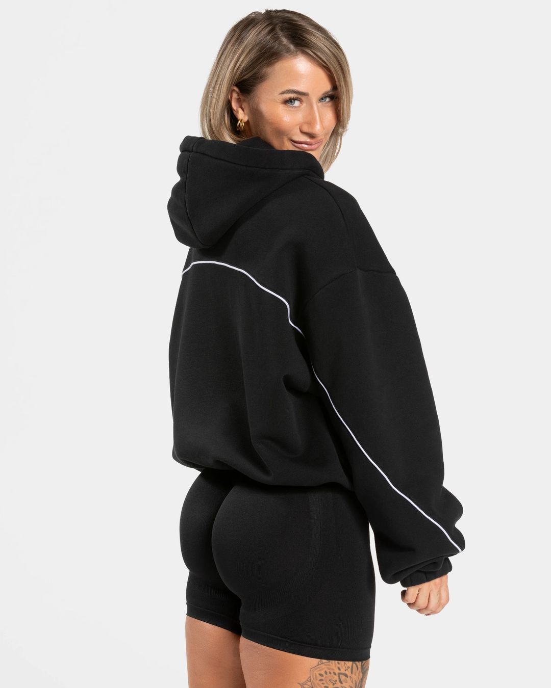 Teveo Pulls & Sweat-shirts: TEVEO Hoodie schwarz – D'occasion à Adelboden par Second_Life_CH 1