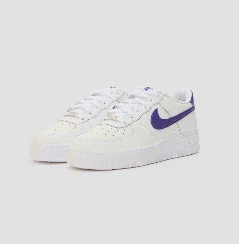 Nike Scarpe per ragazzi: Nike Air Force 1 Gr. 38.5 NEU – Nuovo (secondo la descrizione) da Waltenschwil venduto da hansnine 6