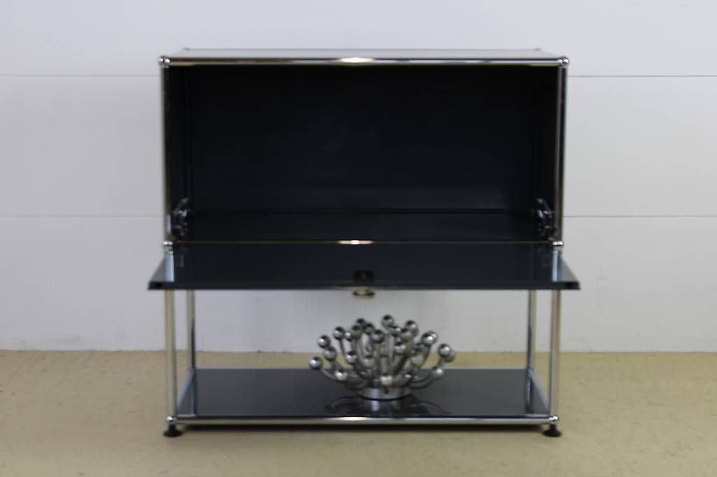 Regale: USM Sideboard Anthrazitgrau – Gebraucht aus Meinisberg von atelier_TILIJA 2