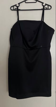 GUESS Kleid