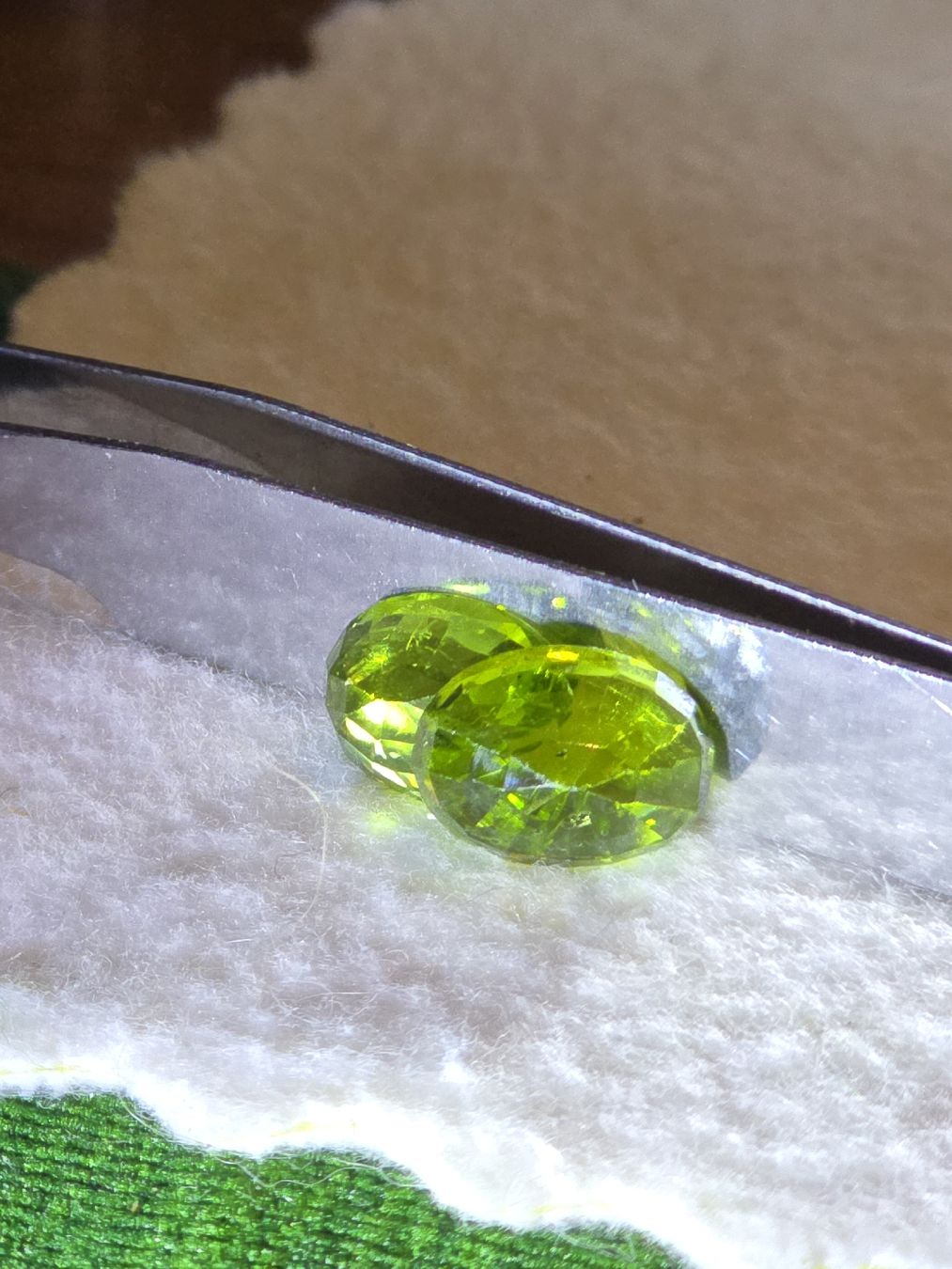 Pietre preziose: paire de Peridot 6.2ct – Usato da Carouge GE venduto da fra_sq8s 8